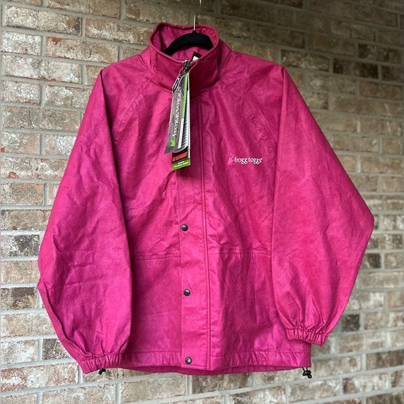 Frogg Toggs Jackets & Blazers - FroggToggs women’s aPink rain Jacket
